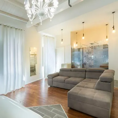 Marina Harbour & Lounge Guest house Cagliari