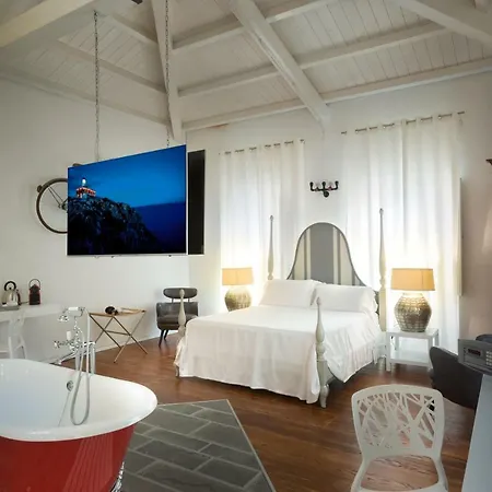 Marina Harbour & Lounge 2* Cagliari