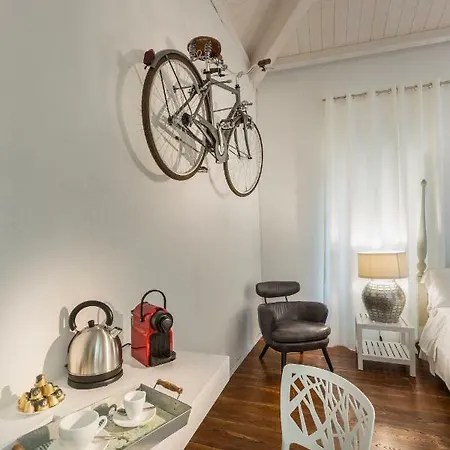 Marina Harbour & Lounge 2* Cagliari